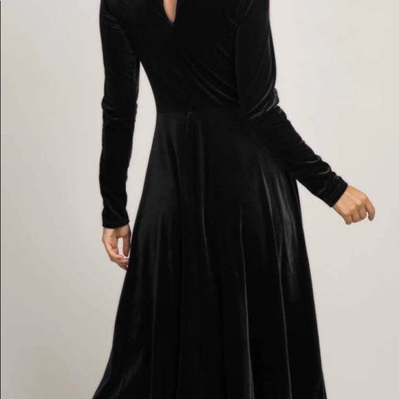 Soprano velvet midi dress. - Picture 4 of 8
